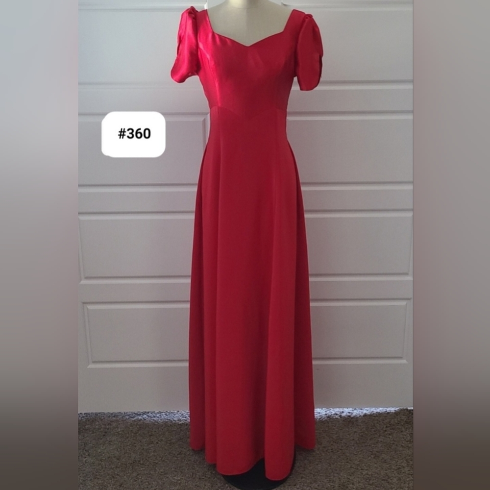 Red Short Sleeve Crepe Formal Dress